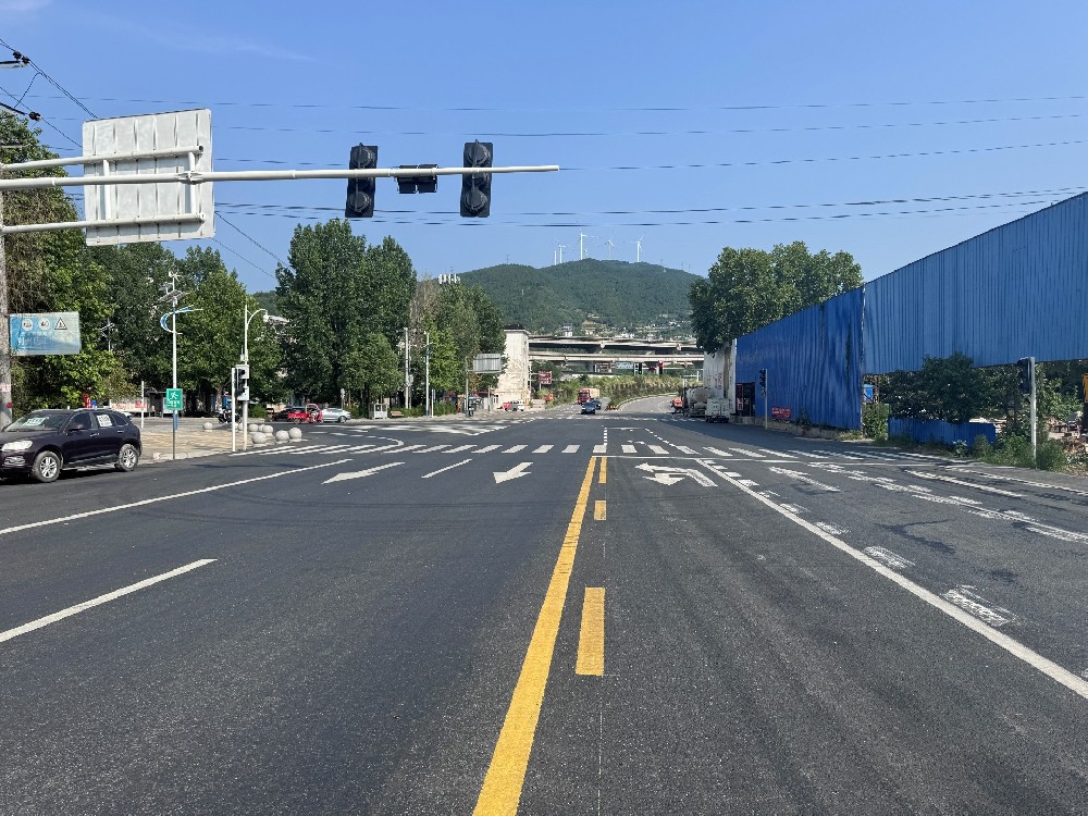 破舊立新！這段路取得新進(jìn)展